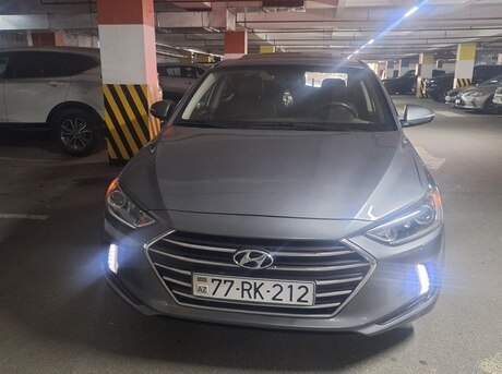 Hyundai Elantra 2015