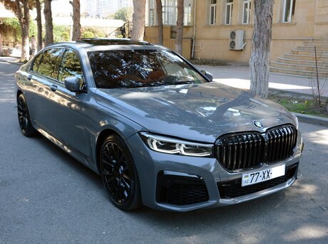 BMW 740 2022
