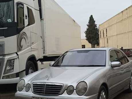Mercedes E 240 1999