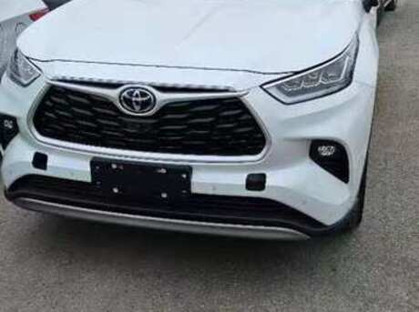Toyota Highlander 2025