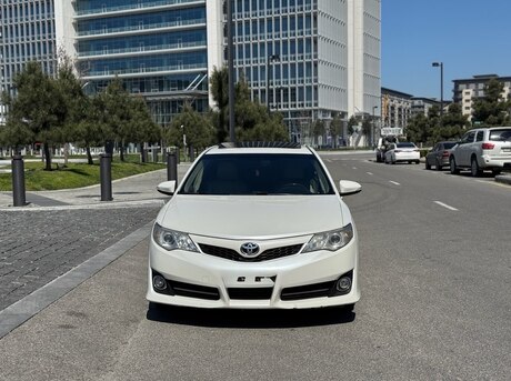 Toyota Camry 2012