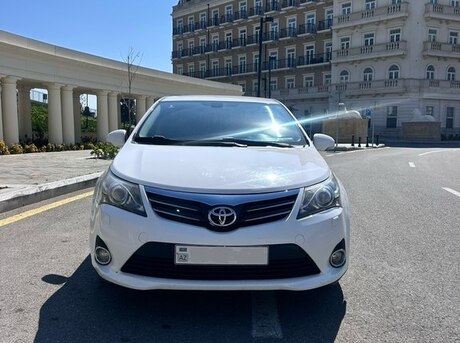 Toyota Avensis 2011