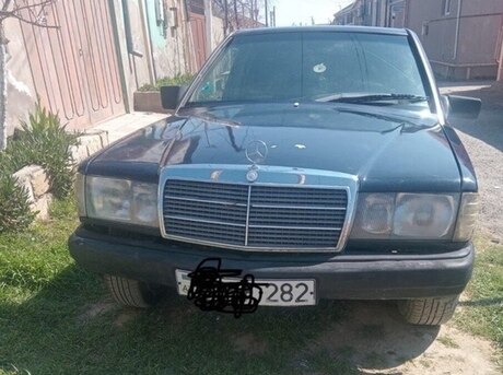 Mercedes E 200 1990