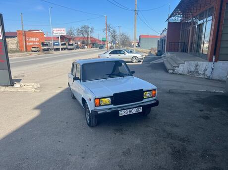 LADA (VAZ) 2107 2001