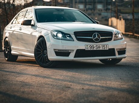 Mercedes C 300