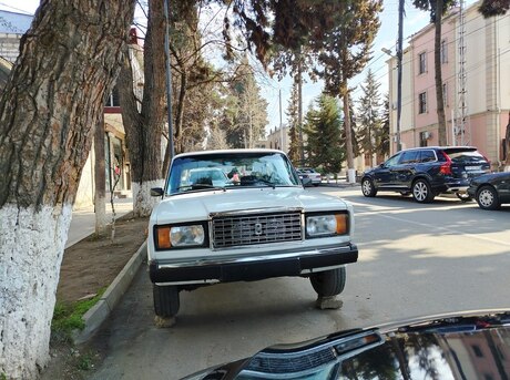 LADA (VAZ) 2107 2011