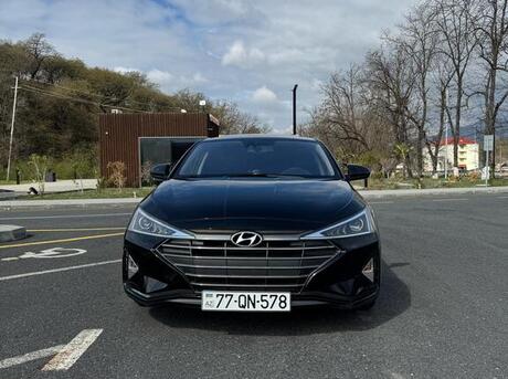 Hyundai Elantra 2020