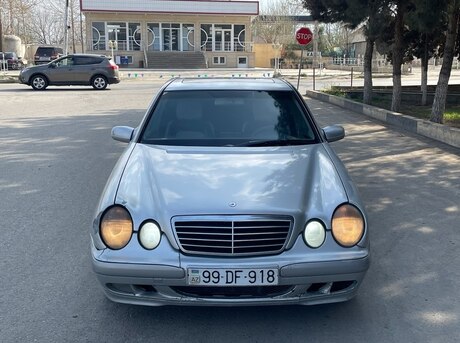 Mercedes E 220 d 2000