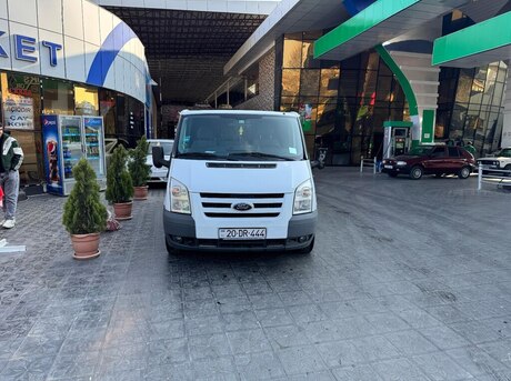 Ford Transit 2010