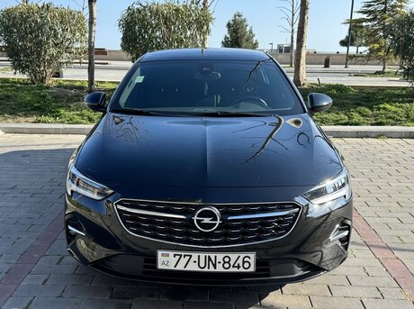 Opel Insignia 2021