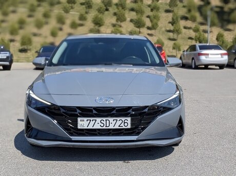 Hyundai Elantra 2021