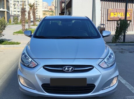 Hyundai Accent 2015