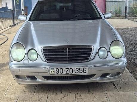 Mercedes E 240 2001