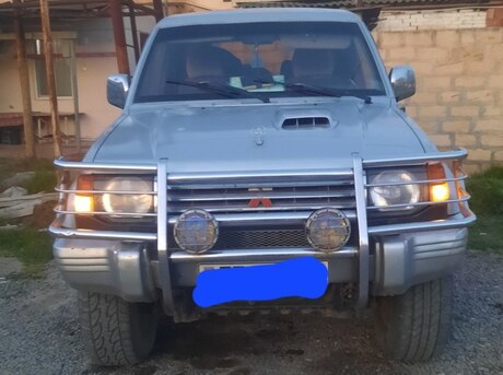 Mitsubishi Pajero 1996
