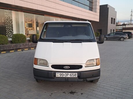 Ford Transit 2000