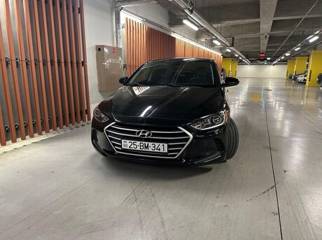 Hyundai Elantra 2018