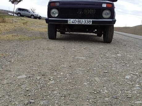 LADA (VAZ) Niva 2001