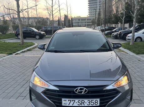 Hyundai Elantra 2020
