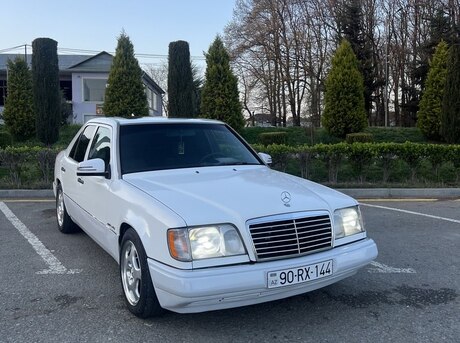 Mercedes E 220 1994