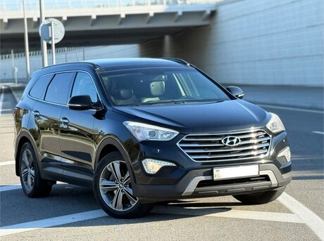 Hyundai Grand Santa Fe