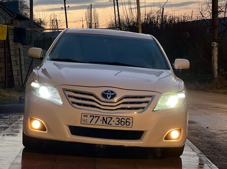 Toyota Camry 2011
