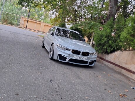 BMW 328 2015