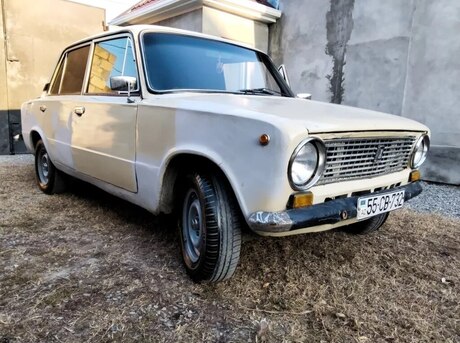 LADA (VAZ) 21011 1982