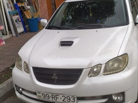 Mitsubishi Airtrek 2004