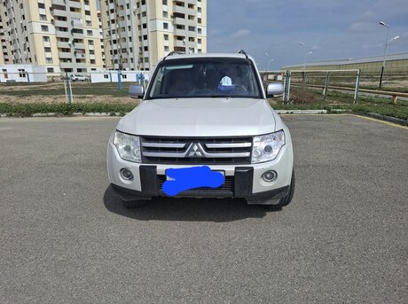 Mitsubishi Pajero 2008