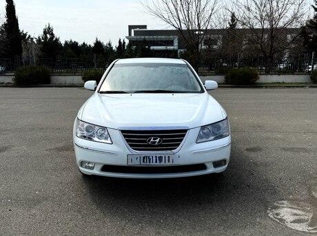 Hyundai Sonata 2010