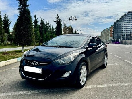 Hyundai Elantra 2013