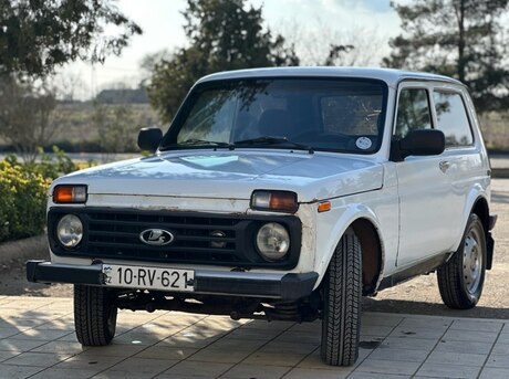 LADA (VAZ) Niva 2006