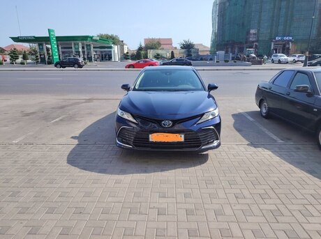 Toyota Camry 2021