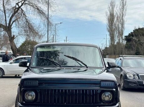 LADA (VAZ) Niva 2016
