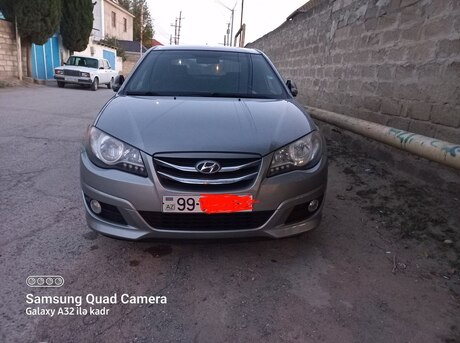 Hyundai Avante 2011