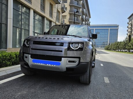 Land Rover Defender 2023