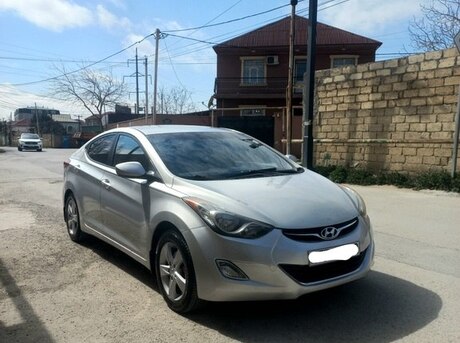 Hyundai Elantra 2013