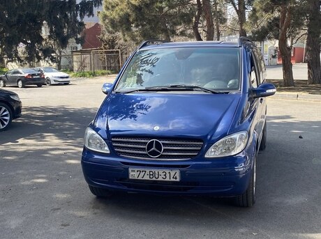 Mercedes Viano 2006
