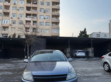Opel Astra 2004