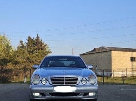Mercedes E 240 2000