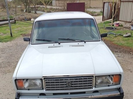 LADA (VAZ) 2107 2000