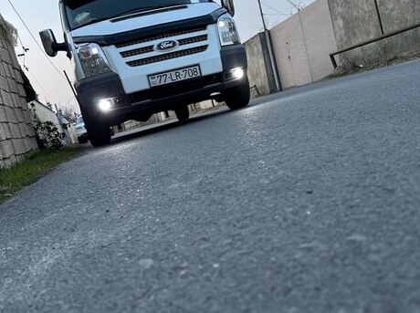 Ford Transit 2011