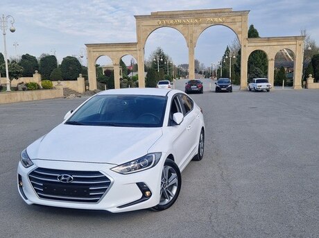 Hyundai Elantra 2017
