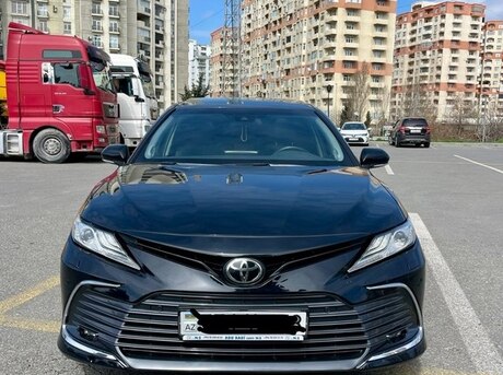 Toyota Camry 2021