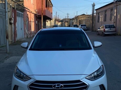 Hyundai Elantra 2015