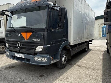 Mercedes Atego 818