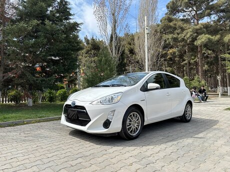 Toyota Aqua 2016