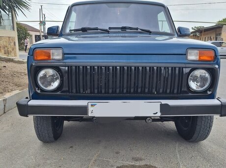 LADA (VAZ) Niva 2015