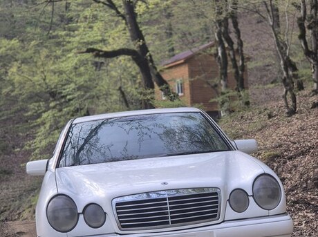 Mercedes E 220 d 1995