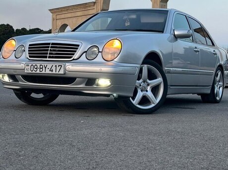 Mercedes E 320
